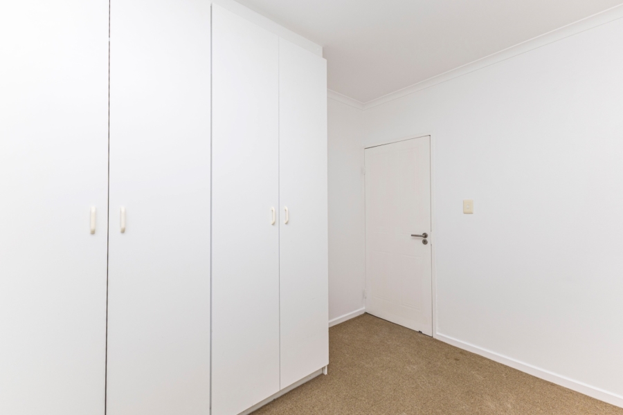 2 Bedroom Property for Sale in Whispering Pines Western Cape